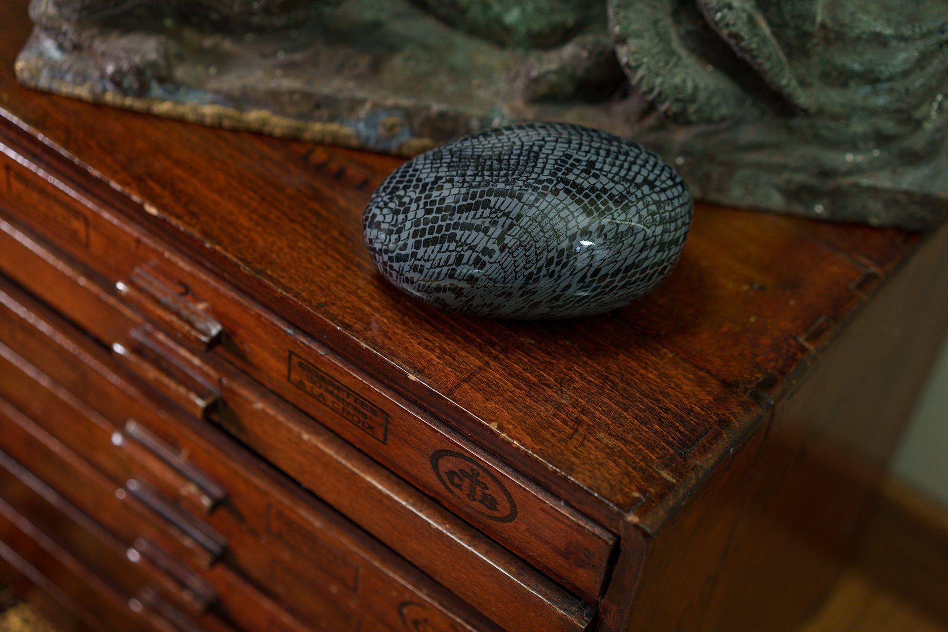 Mini Reptile Urn - Dark Blue | Ceramic | HydroGraphics - Pulvis Art Urns