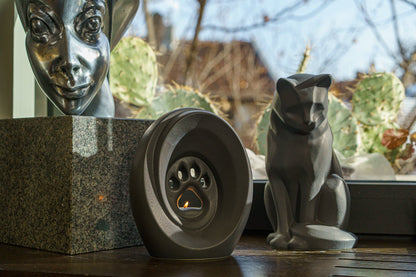 Neko Pet Urn for Ashes - Gray Matte | Ceramic | Handmade Cat Urn - Pulvis Art Urns