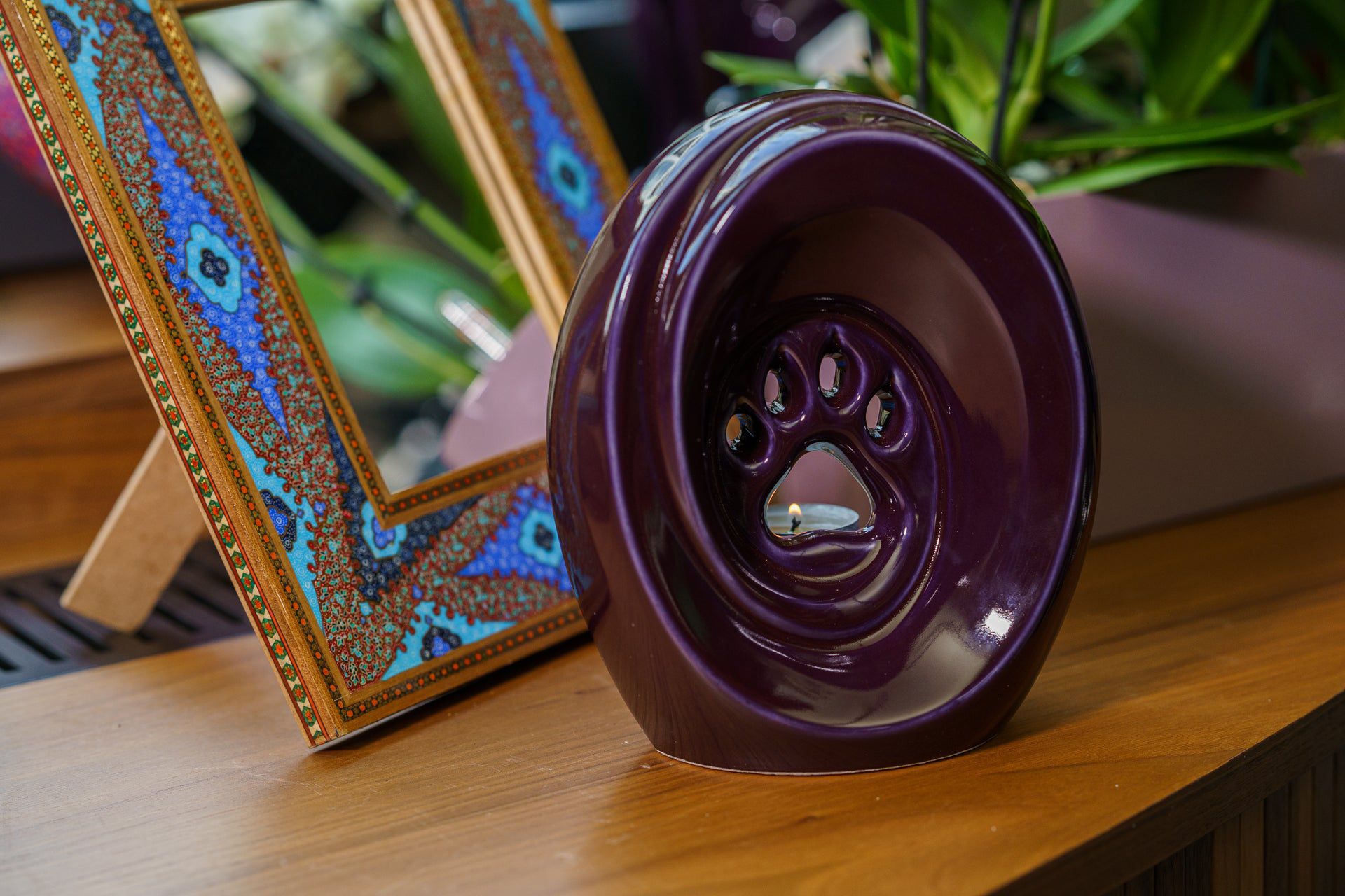 Paw Pet Urn for Ashes - Violet | Ceramic | Handmade Pet Urn - Pulvis Art Urns