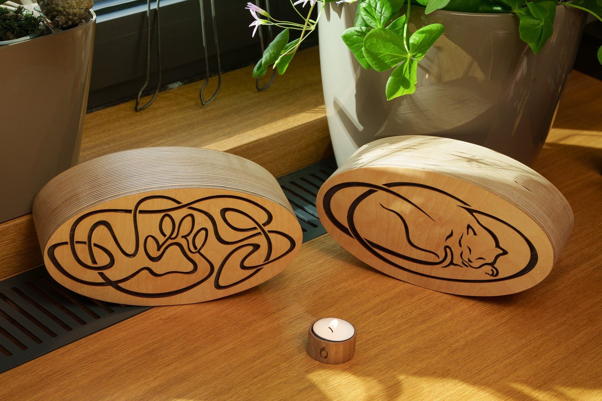 Resting Cat Cremation Urn - Plywood | Handmade - Pulvis Art Urns