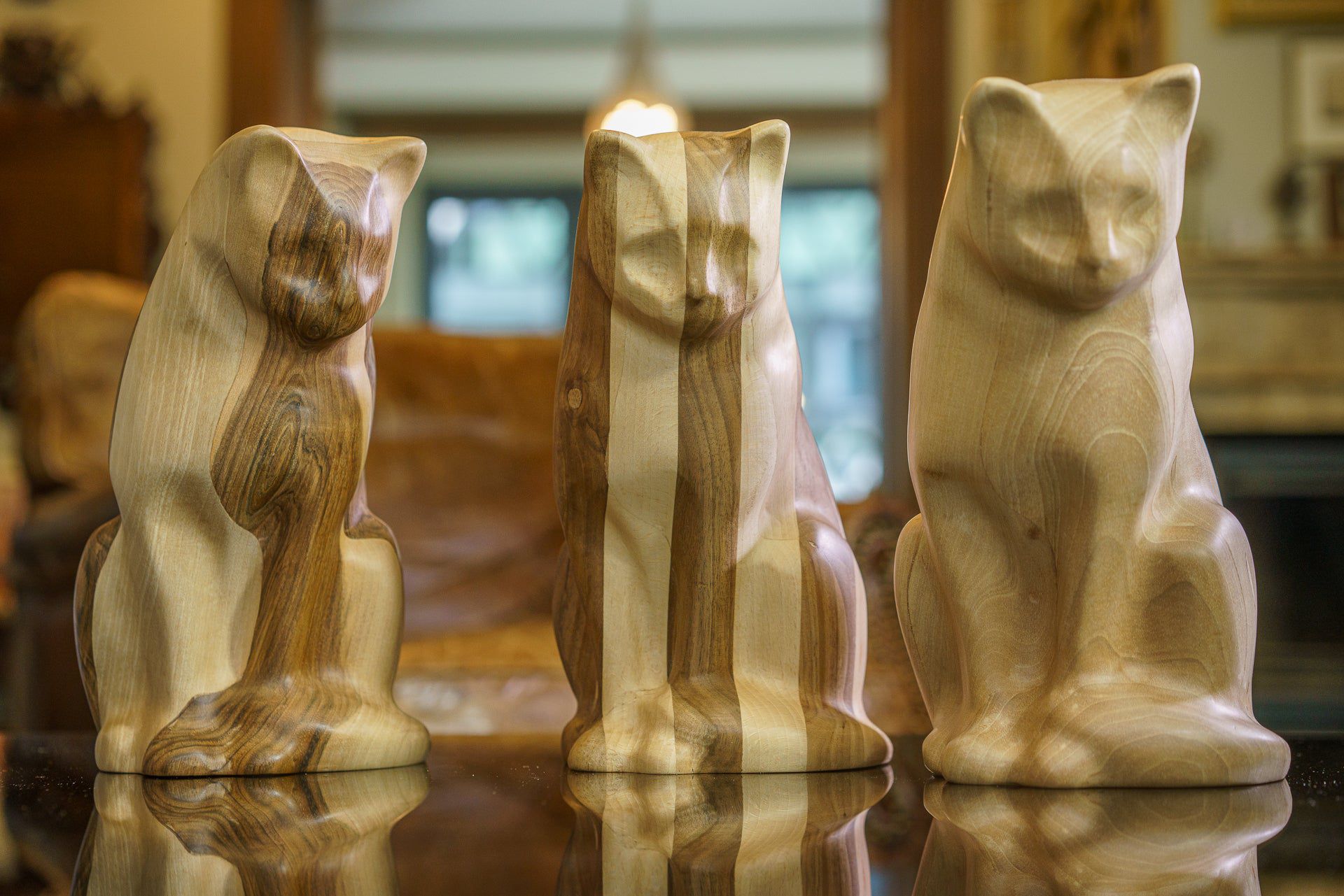 Wooden Pet Urn "Neko" - Pet Crematon Urn | Handmade - Pulvis Art Urns