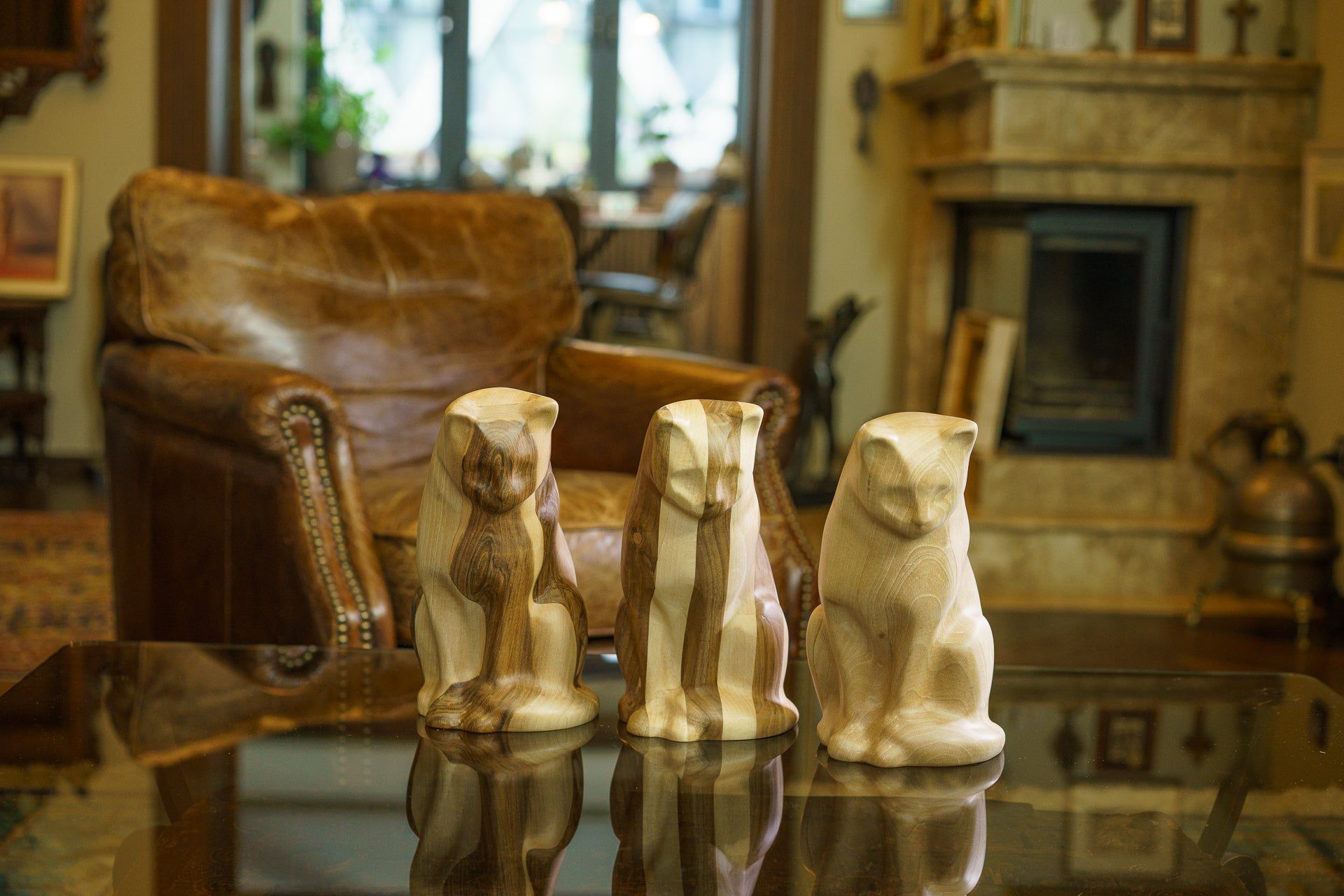 Wooden Pet Urn "Neko" - Pet Crematon Urn | Handmade - Pulvis Art Urns