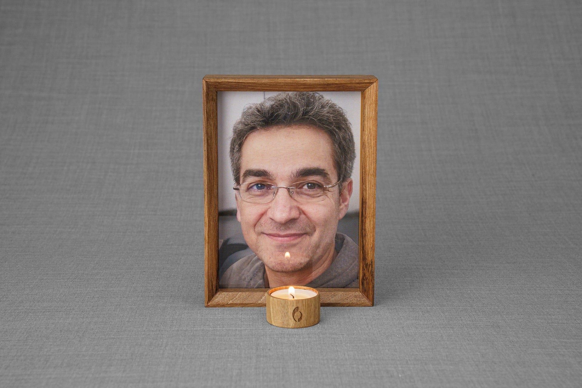 Memorial Picture Frame - Handmade | Genuine Walnut - Pulvis Art Urns